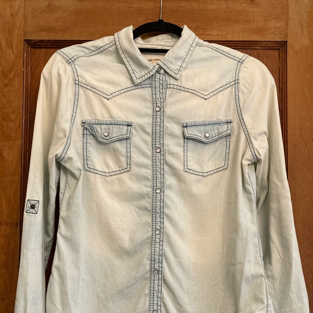 Arizona Jeans Co., soft chambray denim shirt